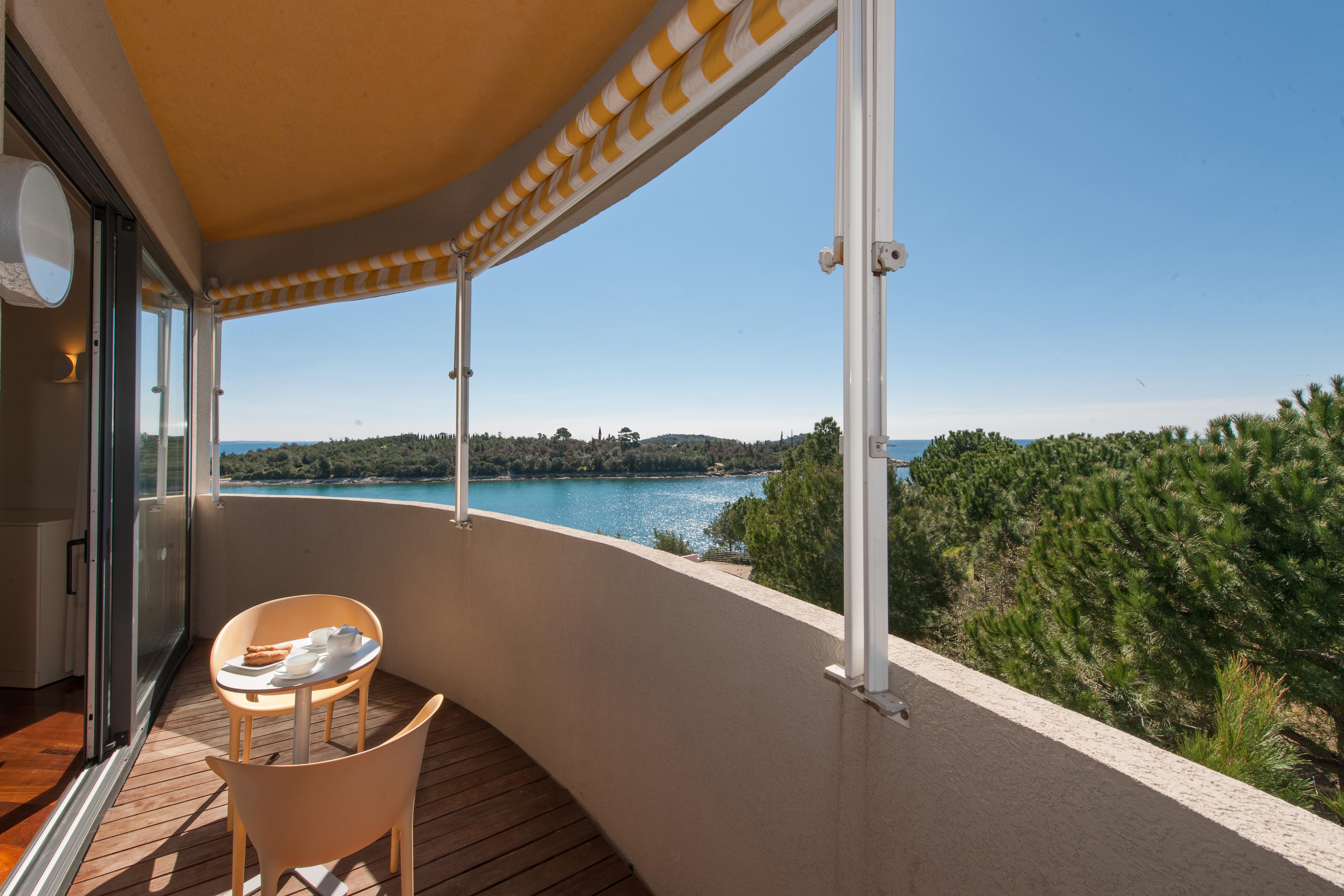 Maistra Select Island Hotel Istra Ровин Екстериор снимка