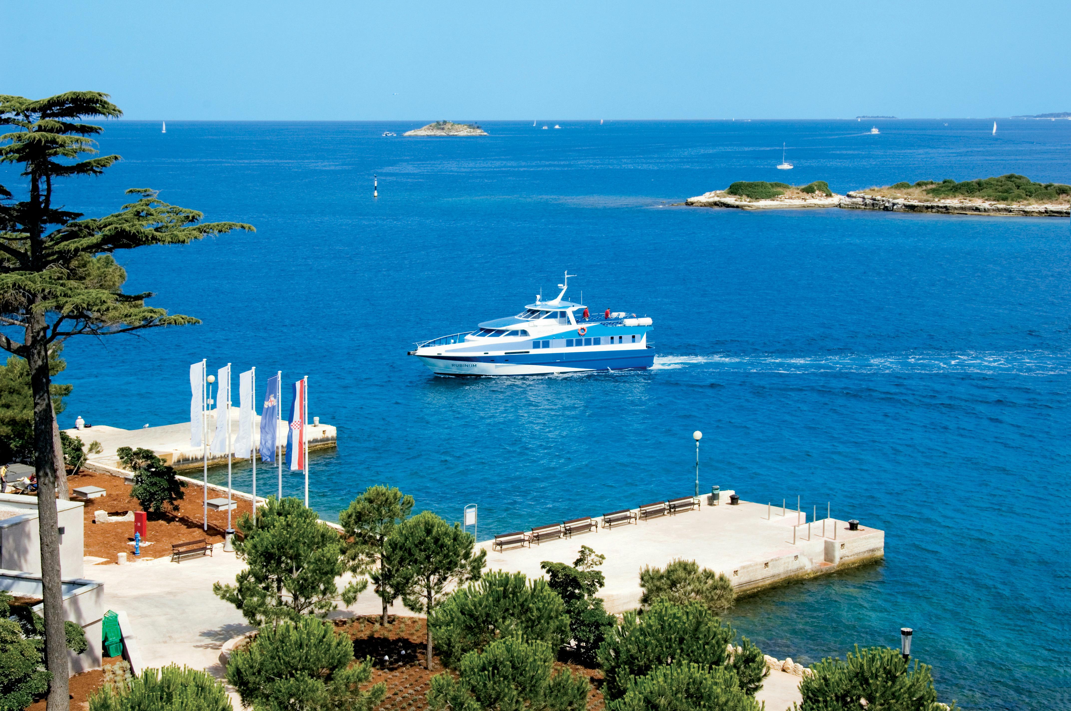 Maistra Select Island Hotel Istra Ровин Екстериор снимка