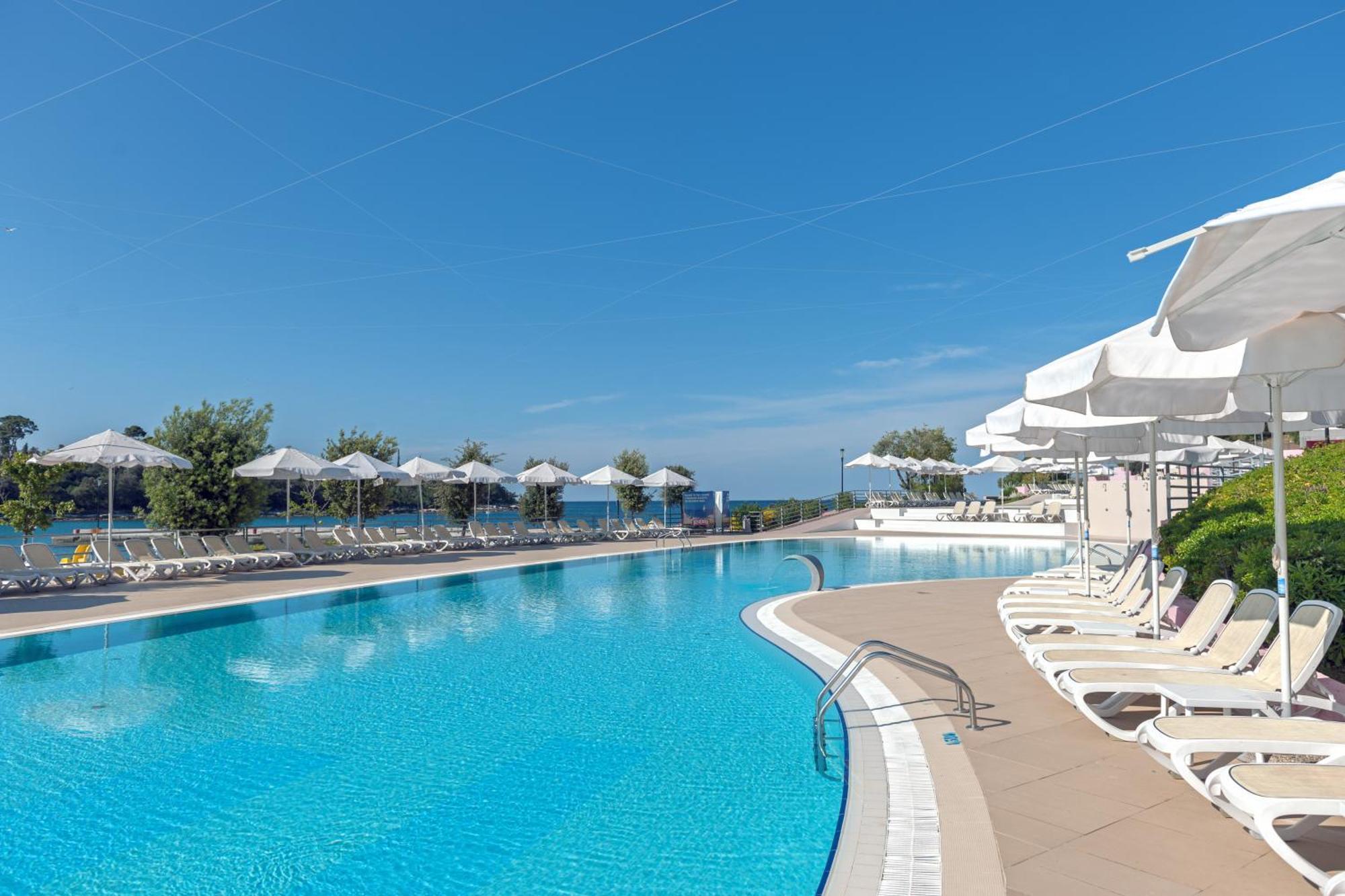 Maistra Select Island Hotel Istra Ровин Екстериор снимка
