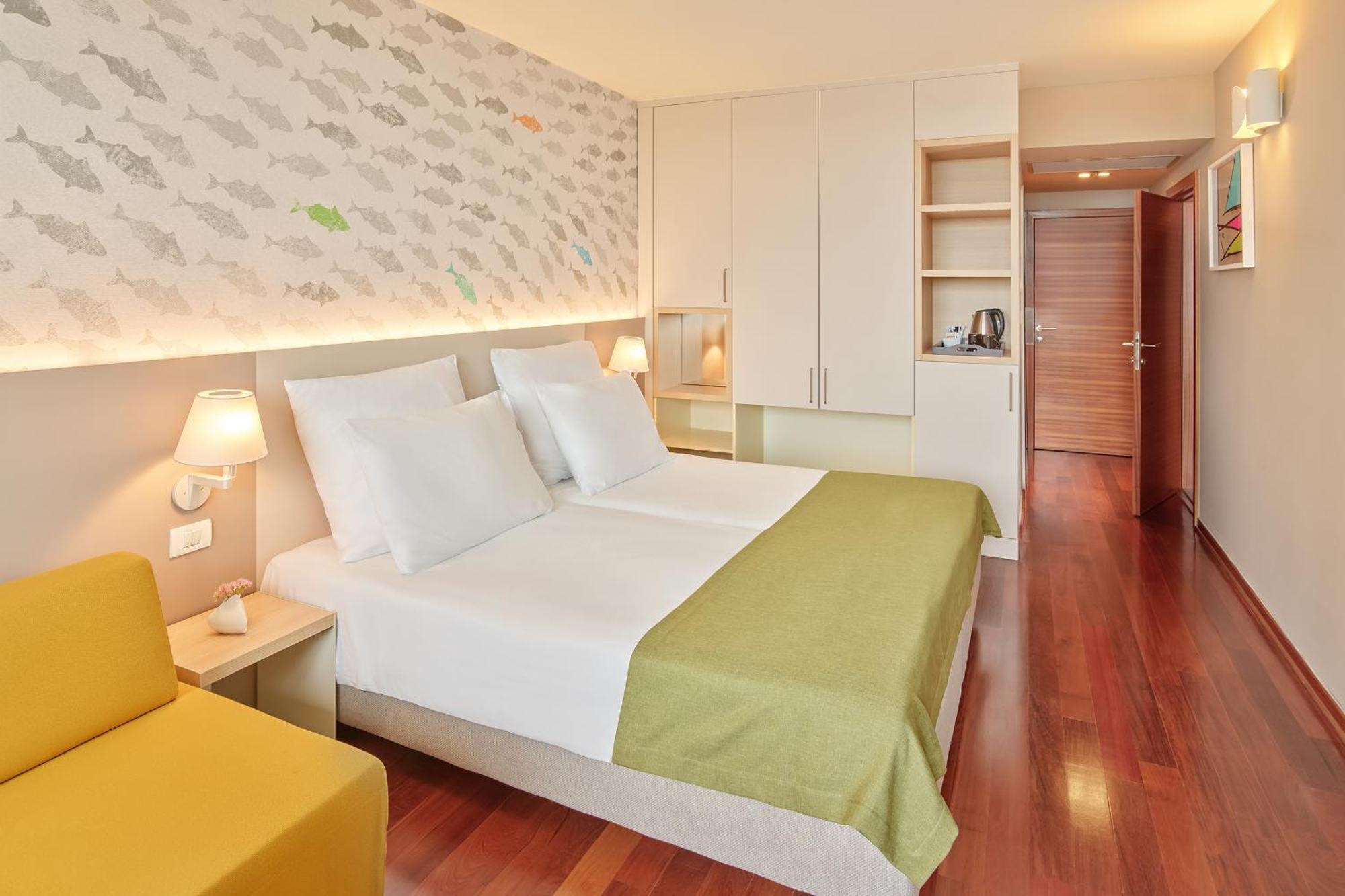 Maistra Select Island Hotel Istra Ровин Екстериор снимка