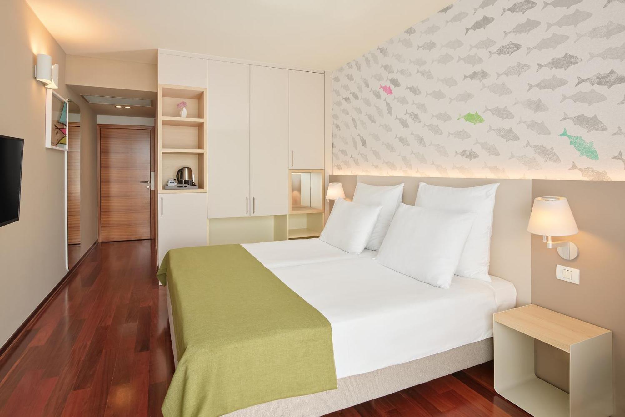 Maistra Select Island Hotel Istra Ровин Екстериор снимка